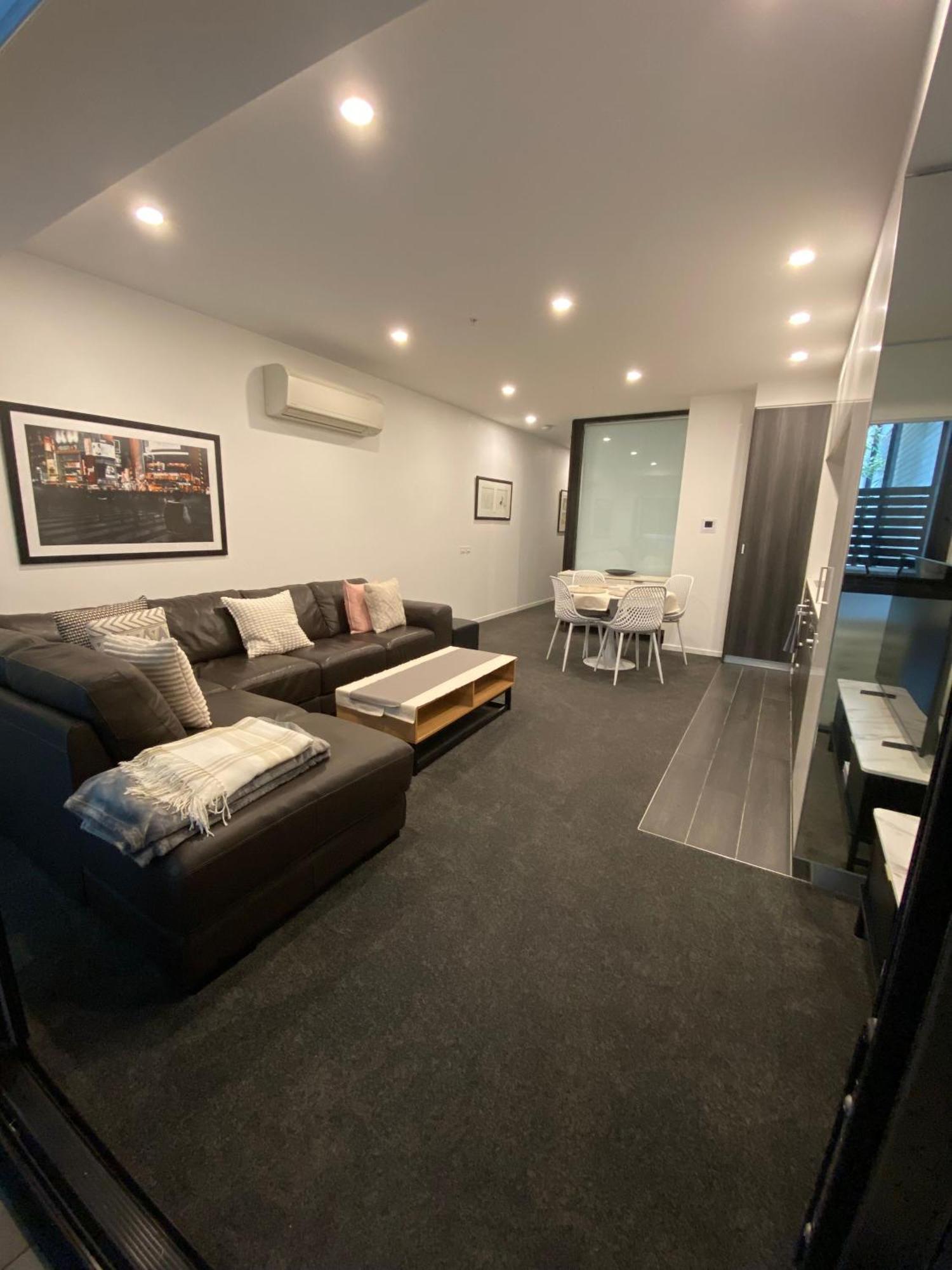 Modern Quiet 1 & 2 Bed Apt Opposite Albert Park Μελβούρνη Εξωτερικό φωτογραφία