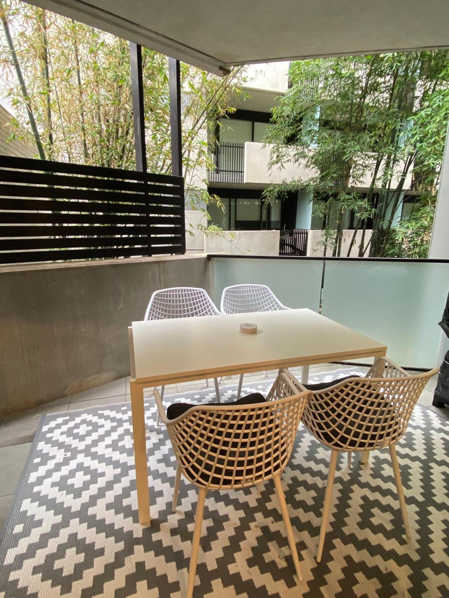 Modern Quiet 1 & 2 Bed Apt Opposite Albert Park Μελβούρνη Εξωτερικό φωτογραφία